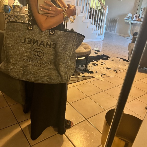 Chanel Deauville X-Large Dark Grey Tweed - Picture 14 of 15